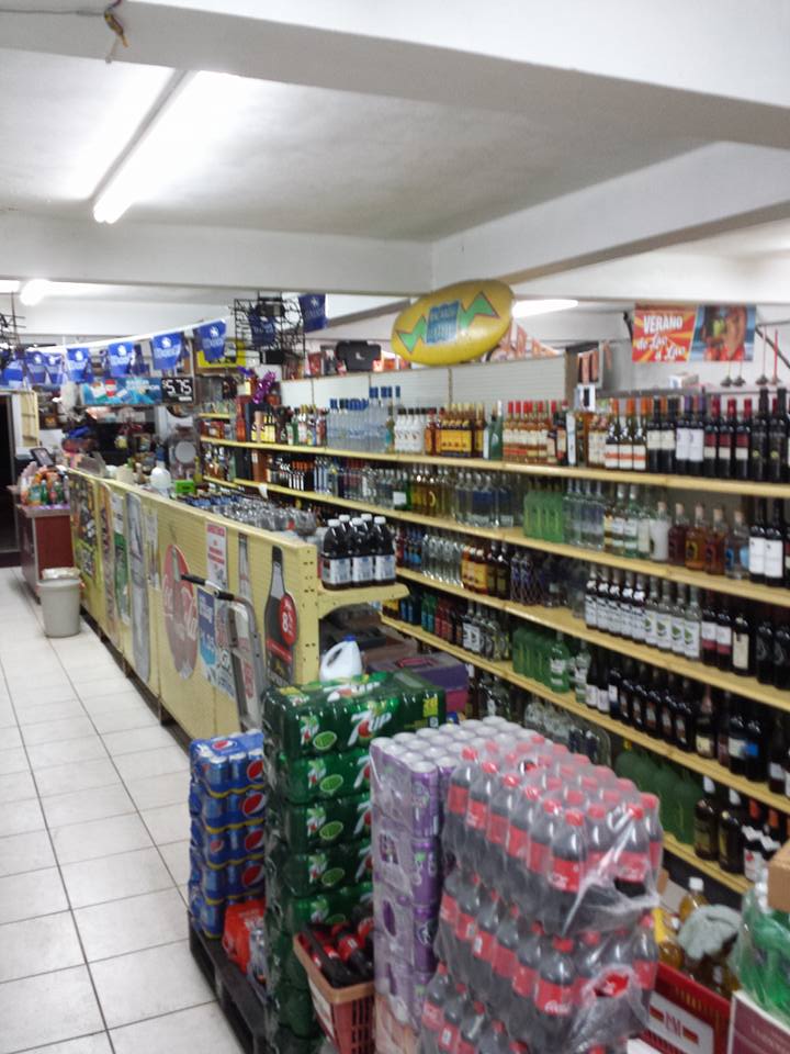 Playa Liquor Store and Bar Mini Market Descubra Puerto Rico