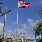 Mirador el Cerro Monumento a la Bandera Puertorriqueña Coamo, Puerto Rico