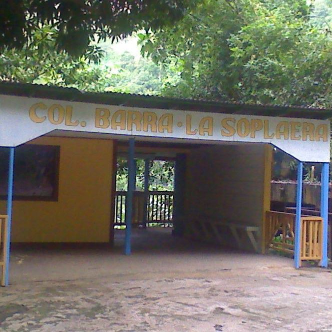 Colmado Barra La Soplaera