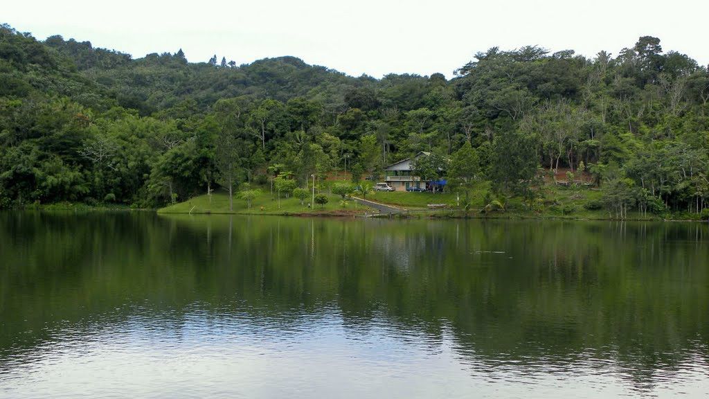 Lago garza en Adjuntas
